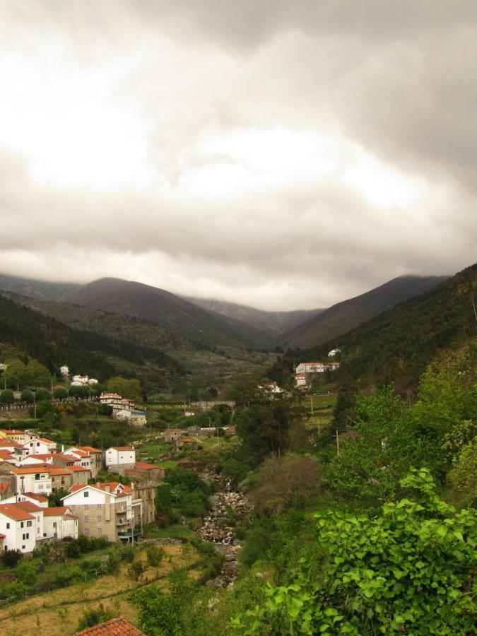 Casa Encantada - Alvoco Da Serra Villa Buitenkant foto