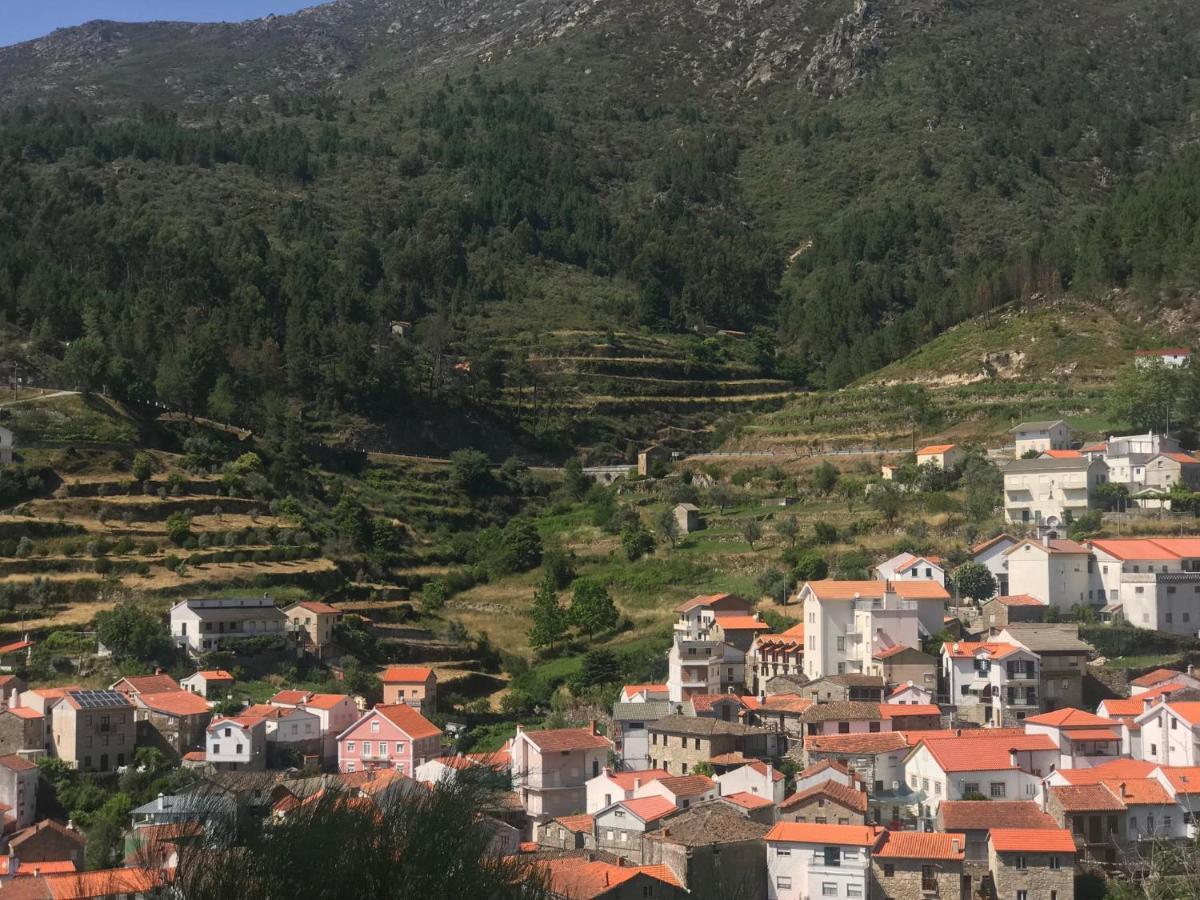 Casa Encantada - Alvoco Da Serra Villa Buitenkant foto