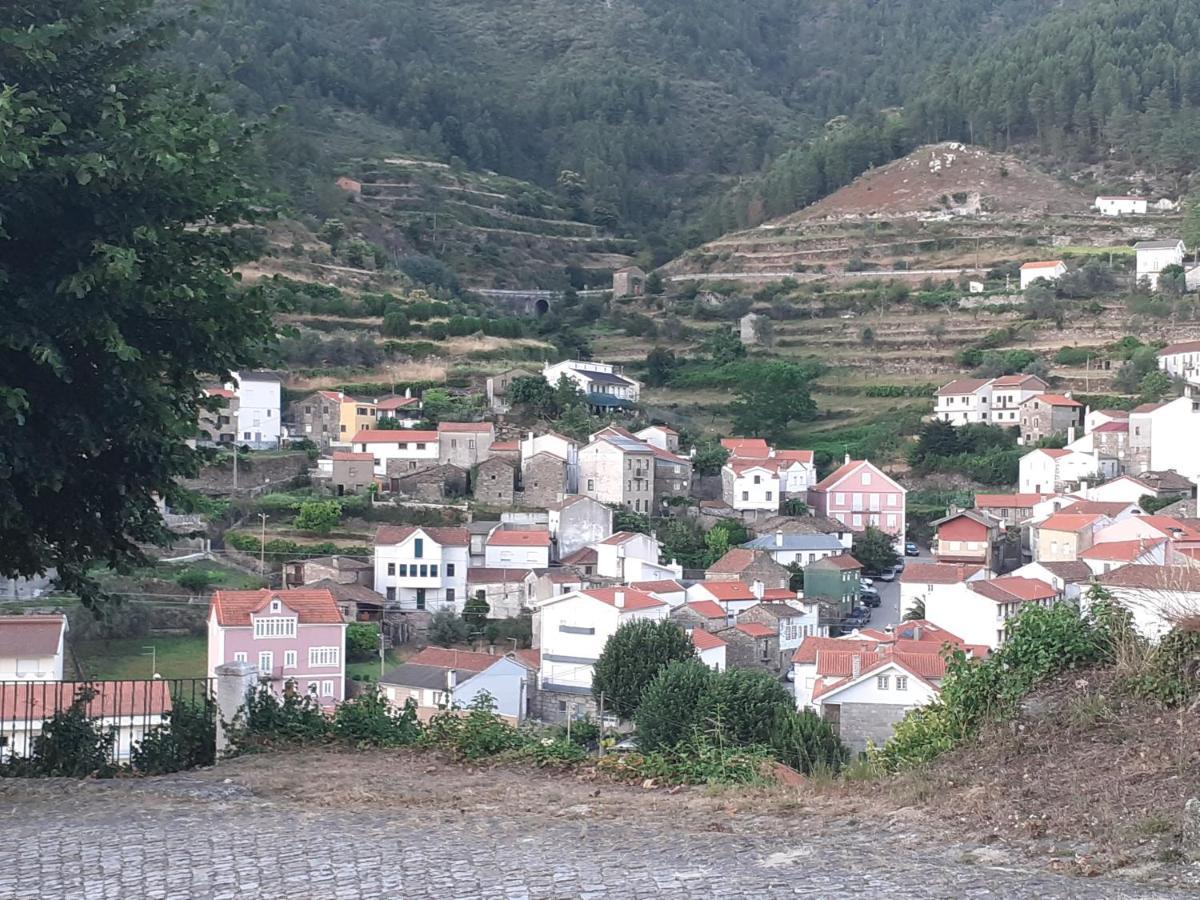 Casa Encantada - Alvoco Da Serra Villa Buitenkant foto