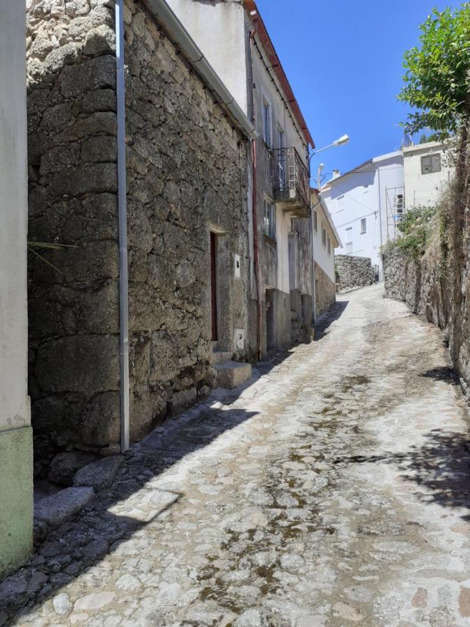 Casa Encantada - Alvoco Da Serra Villa Buitenkant foto